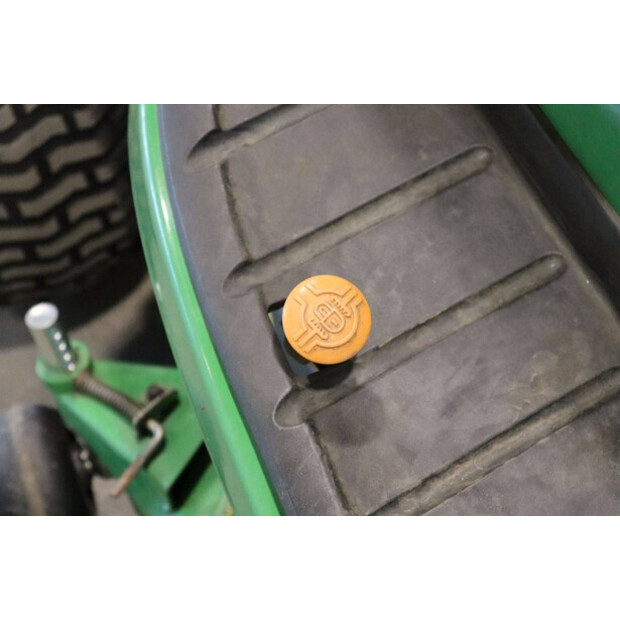 2014 JOHN DEERE X950R-46696975