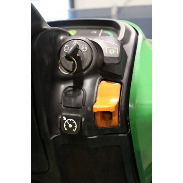 2014 JOHN DEERE X950R-46696986