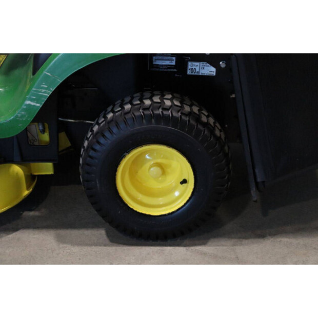 2016 جون دير X135R-46697001