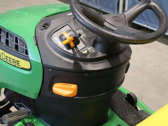 2016-john-deere-x135r-46697010