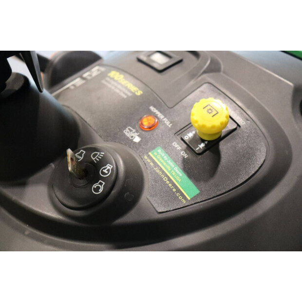 2016 جون دير X135R-46697018