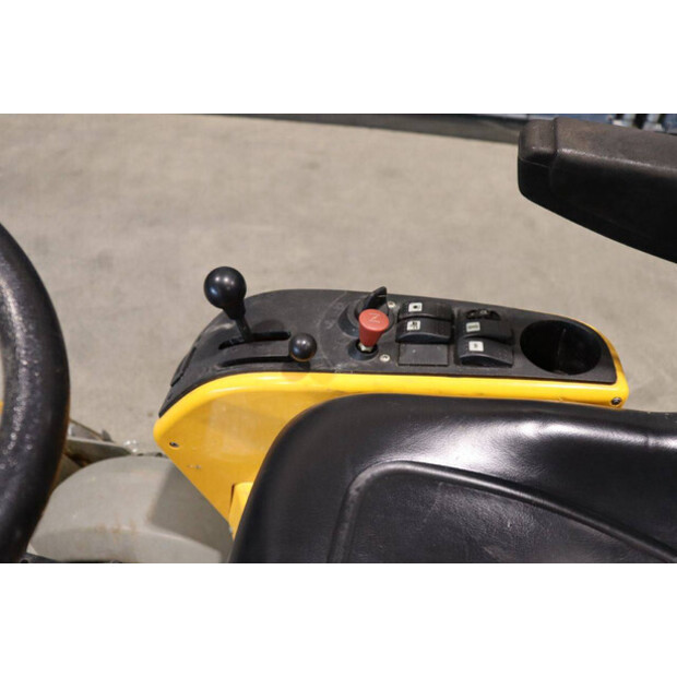 2011 ستيجا Park Pro 25 AWD-46697045