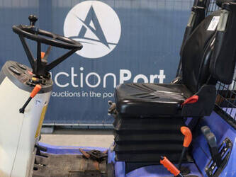 2013-iseki-sf240-46697107