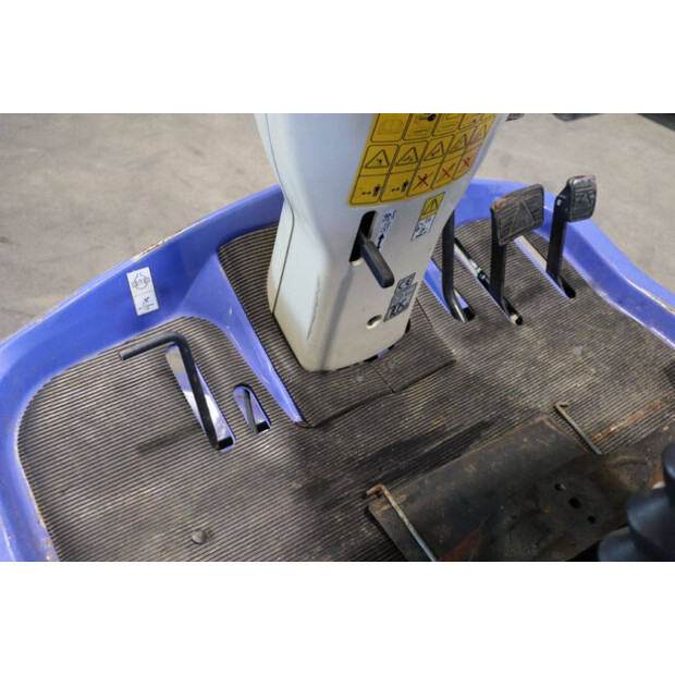 2013 لسكي SF240-46697111