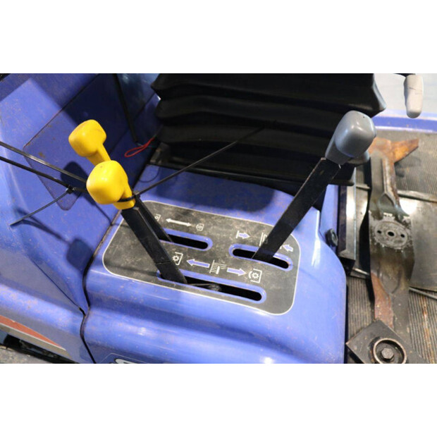 2013 لسكي SF240-46697120