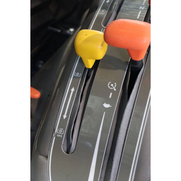 2018 لسكي TM3267-46697164