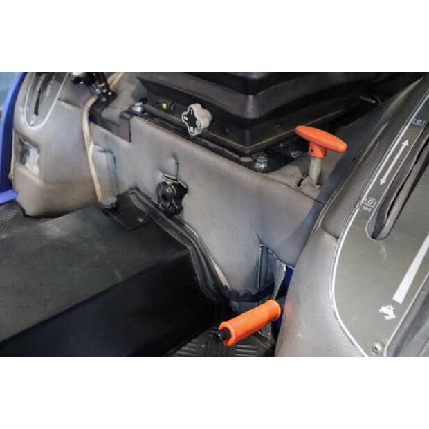 2018 لسكي TM3267-46697171