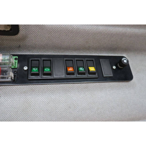 2018 لسكي TM3267-46697177