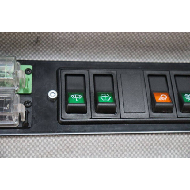 2018 لسكي TM3267-46697178