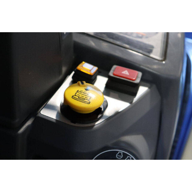 2018 لسكي TM3267-46697181