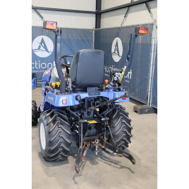 2014 Iseki TXG 237-46697200