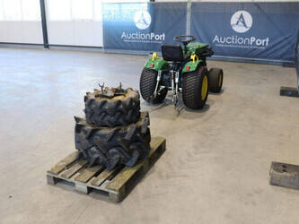 john-deere-b7000-46697238