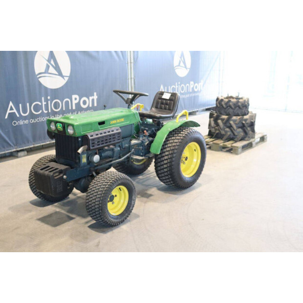 جون دير B7000-46697241