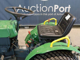 john-deere-b7000-46697256