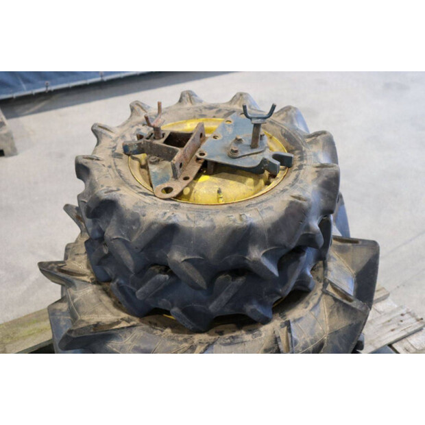 جون دير B7000-46697268