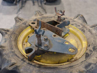 john-deere-b7000-46697270