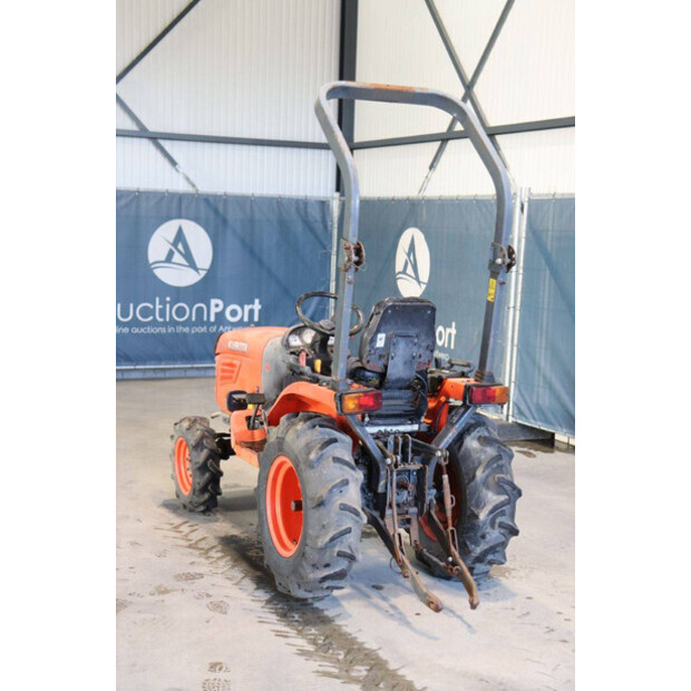 KUBOTA B2420-46697274