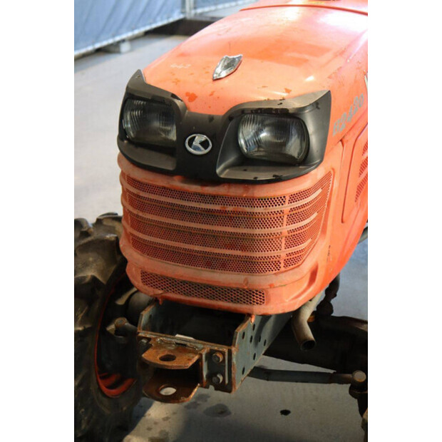 KUBOTA B2420-46697280