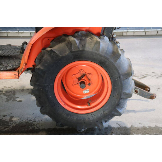 KUBOTA B2420-46697285