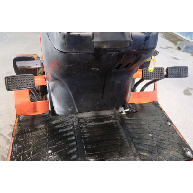 KUBOTA B2420-46697294