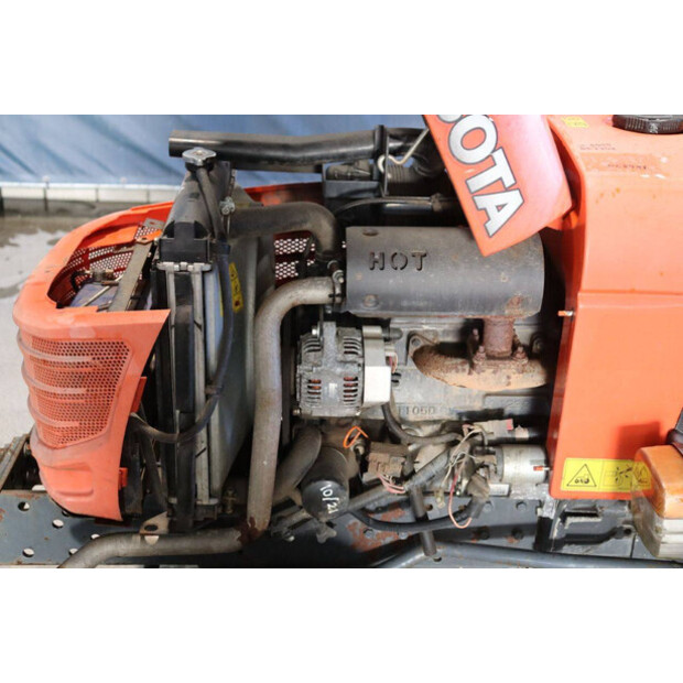 KUBOTA B2420-46697301