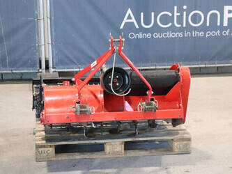 صورة ل معدات الزراعة والغابات 2000 Robert TST-100