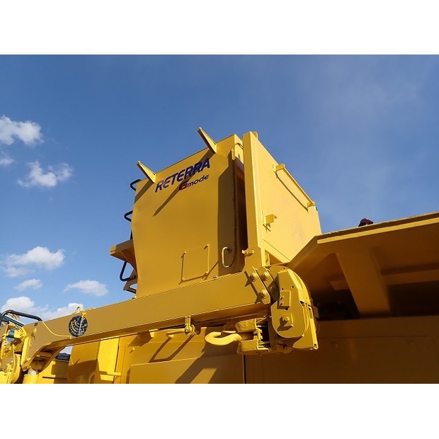 2014 Komatsu BZ210-1-46697462