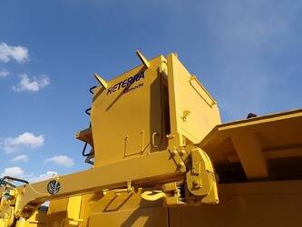 2014-komatsu-bz210-1-46697462