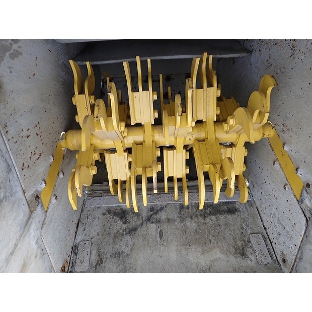 2014 Komatsu BZ210-1-46697469