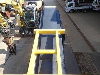 2014-komatsu-bz210-1-46697488