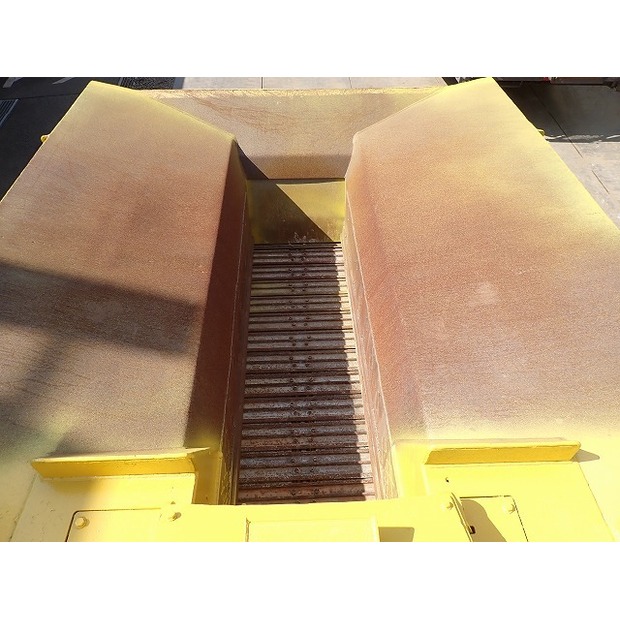 2014 Komatsu BZ210-1-46697489