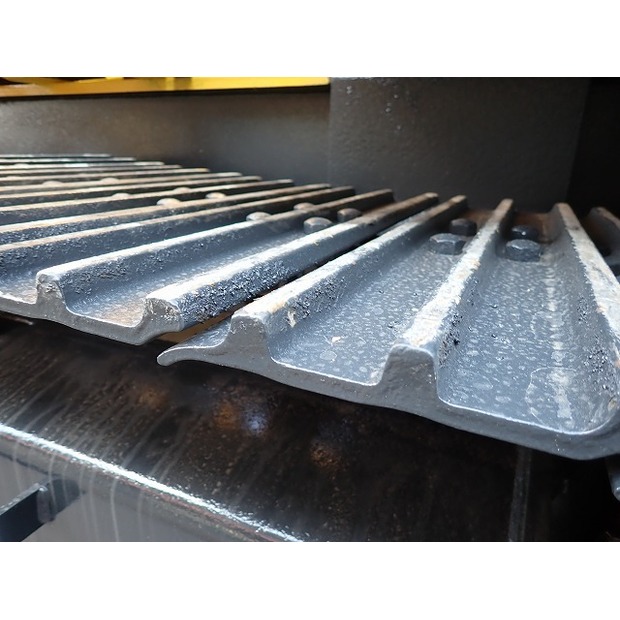 2014 Komatsu BZ210-1-46697494