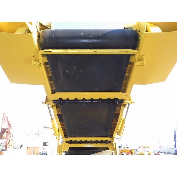 2004 Komatsu BM595F-46697678