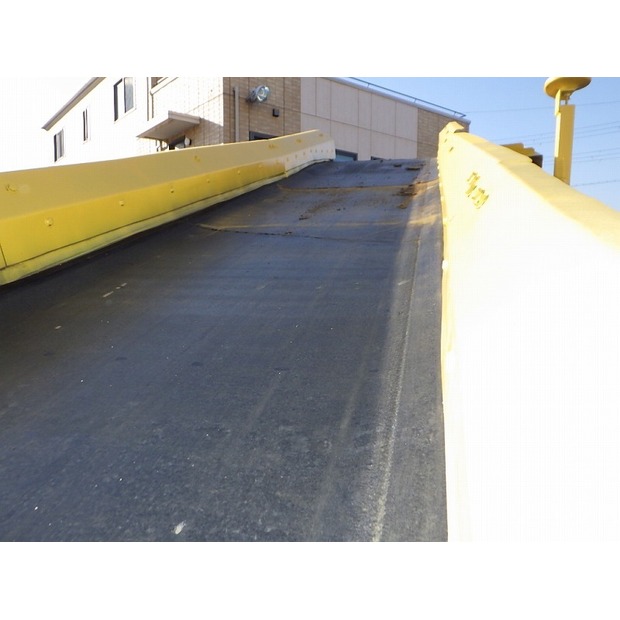 2004 Komatsu BM595F-46697680