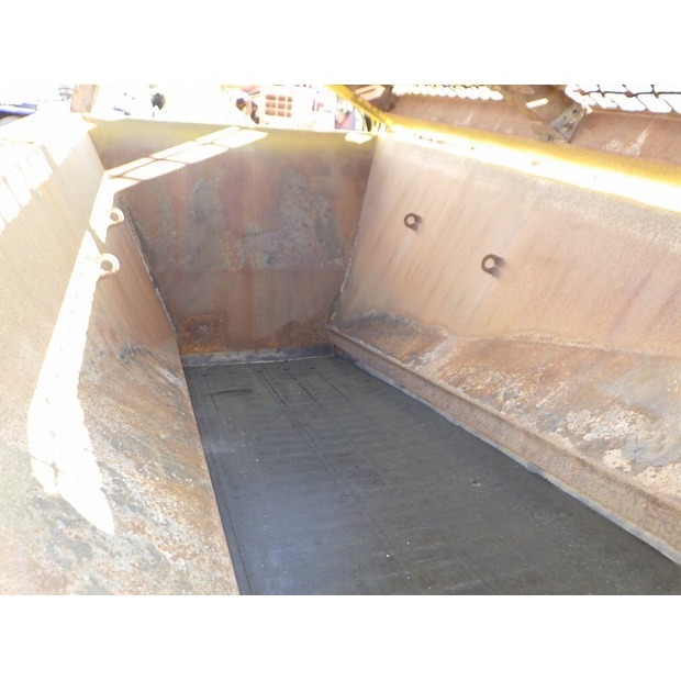 2004 Komatsu BM595F-46697681