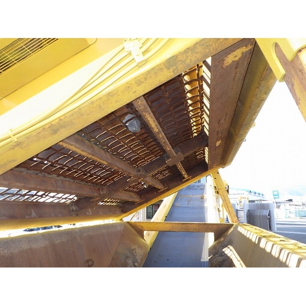 2004 Komatsu BM595F-46697683