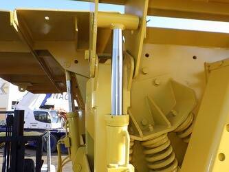 2004-komatsu-bm595f-46697691