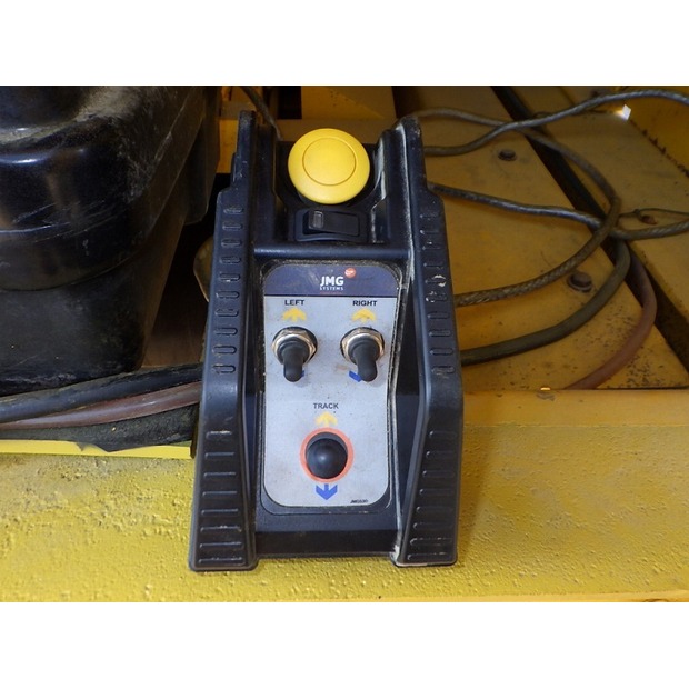 2004 Komatsu BM595F-46697716