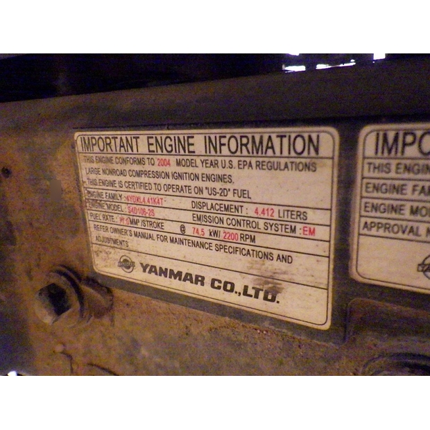 2004 Komatsu BM595F-46697722