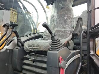 2024-hyundai-330lc-9s-1444069-46697736