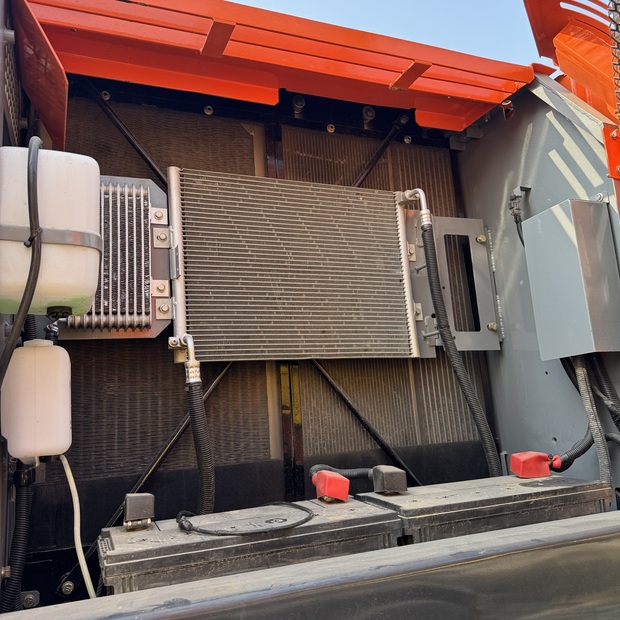 2023 Hitachi ZX200-46697805