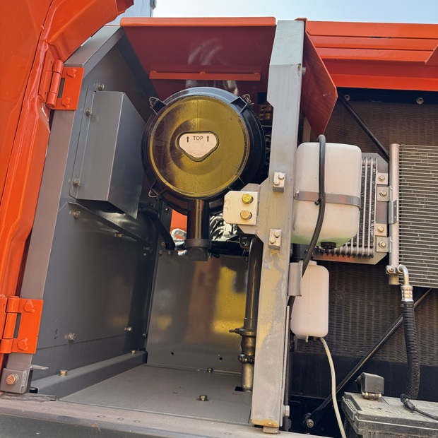 2023 Hitachi ZX200-46697806