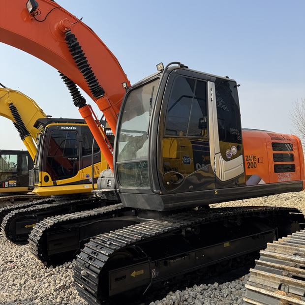 2023 Hitachi ZX200-46697807