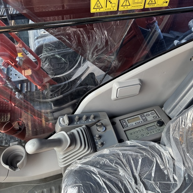 2023 Hitachi ZX200-46697809