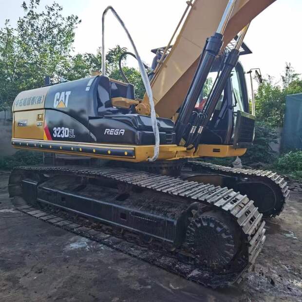 2023 Caterpillar 323D2L-46697823