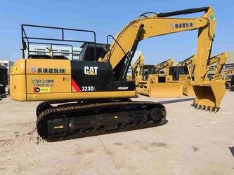 Image for TRACKED EXCAVATORS 2023 Caterpillar 323DL