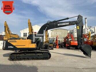 صورة ل حفارات 2023 هيونداي HX220HD للبيع في الصّين