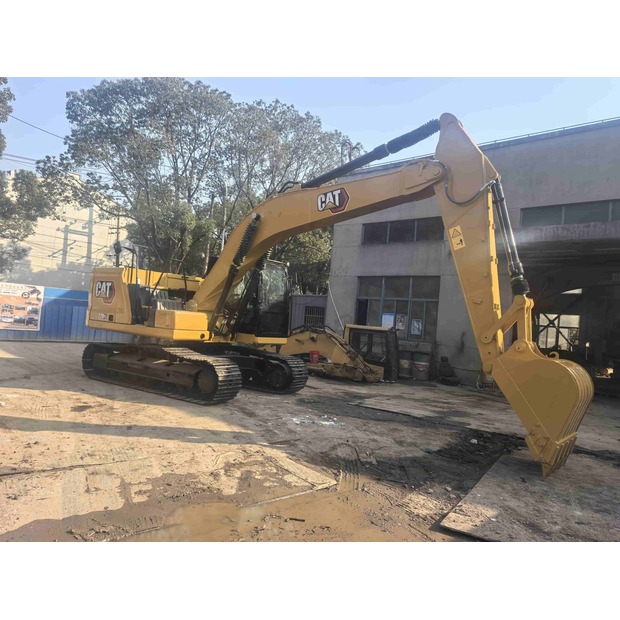 2023 Caterpillar 320GC-46697909