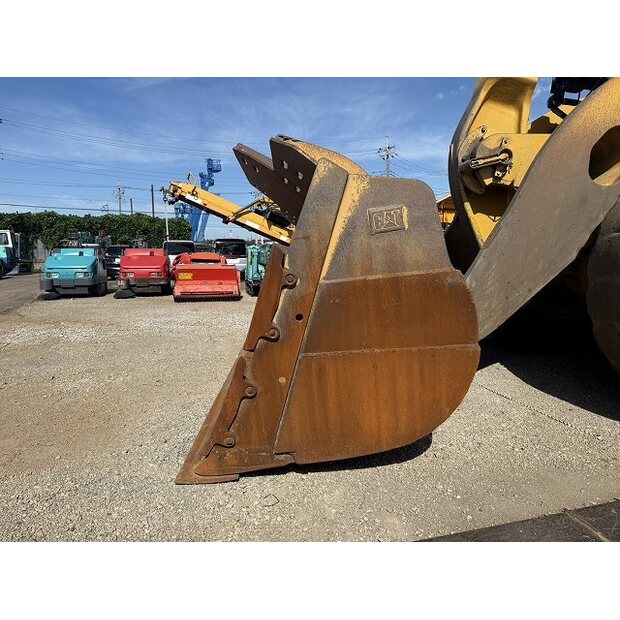 2015 Caterpillar 990K-46697959