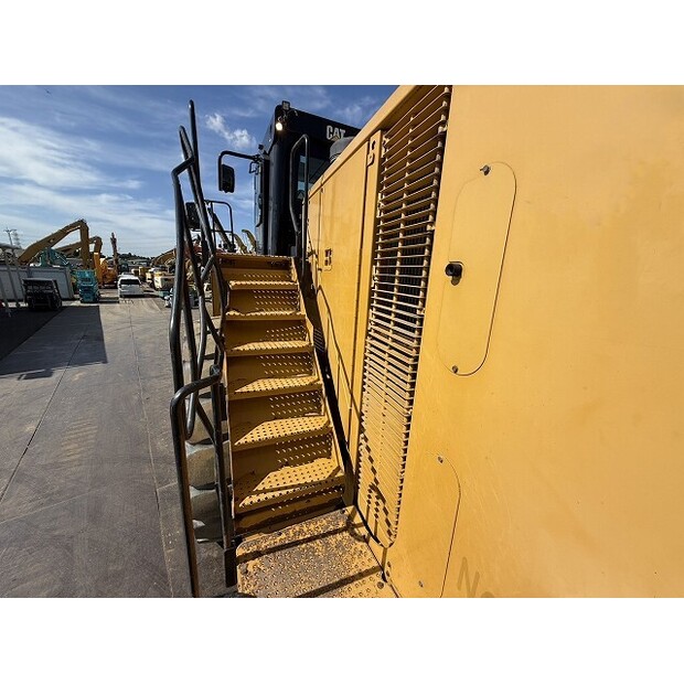 2015 Caterpillar 990K-46697992